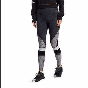 Alo Yoga Colorblock Leggings